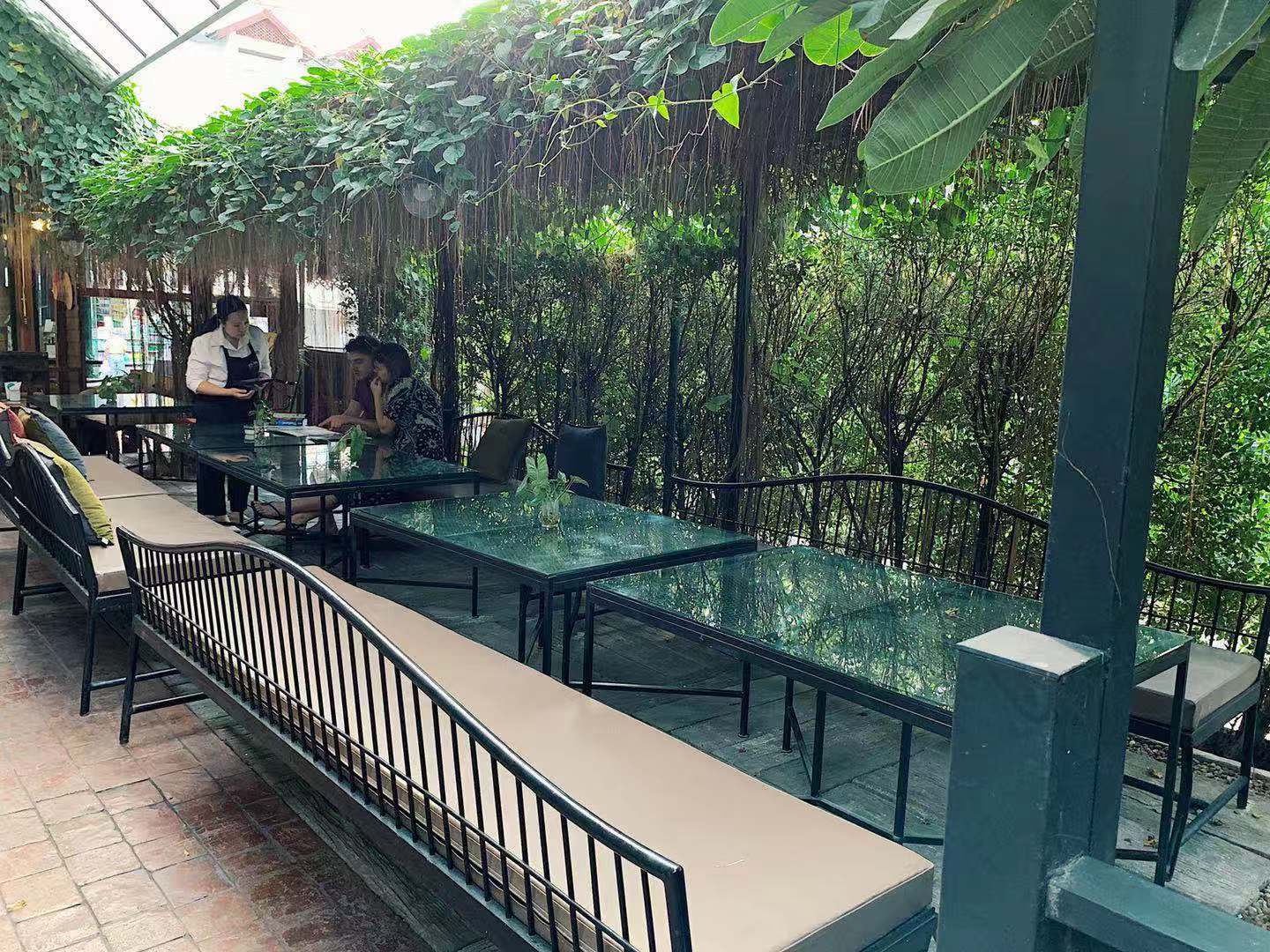 【清邁自助】悠閒舒適餐廳推薦 - Baan Buri Café & Bar 清邁必吃