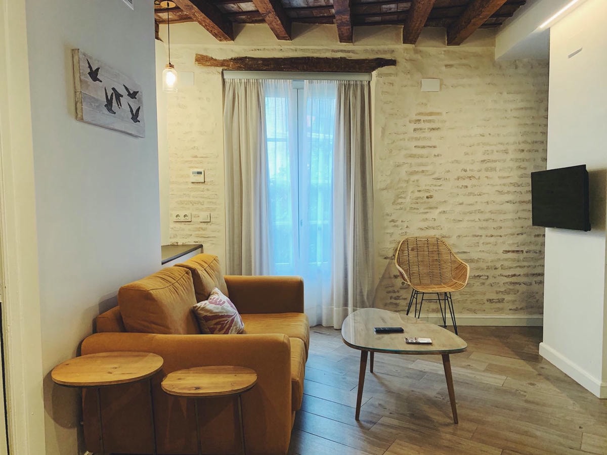 西班牙自助 行程 住宿推薦 塞維亞 聖瑪麗亞公寓飯店 (Santa María Apartamentos