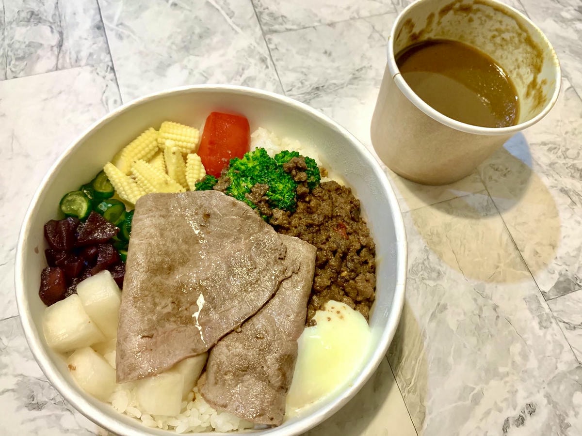 【外送美食】 UBER EATS 新北三重區 – 你和我和牛