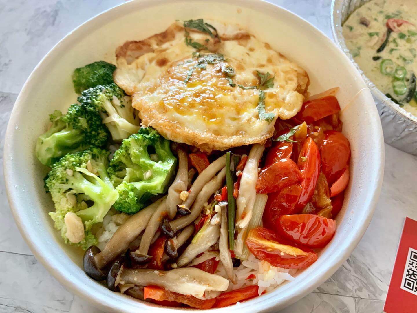 【外送美食】 UBER EATS 新北三重區 – 瓦城 泰式個人餐盒 ptt 2