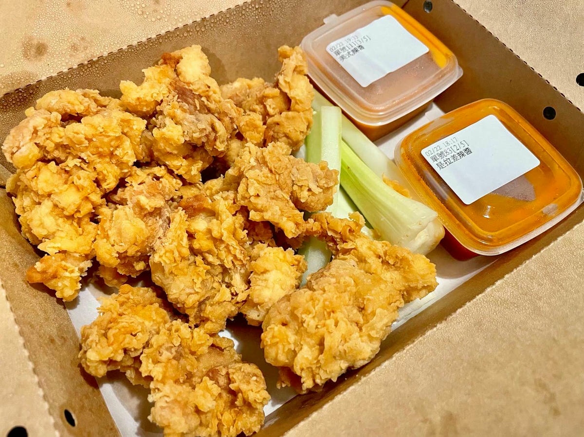 【外送美食】 UBER EATS – How was Another Wing by DJ Khaled 美式辣雞翅X Just Kitchen 三重店 好吃嗎