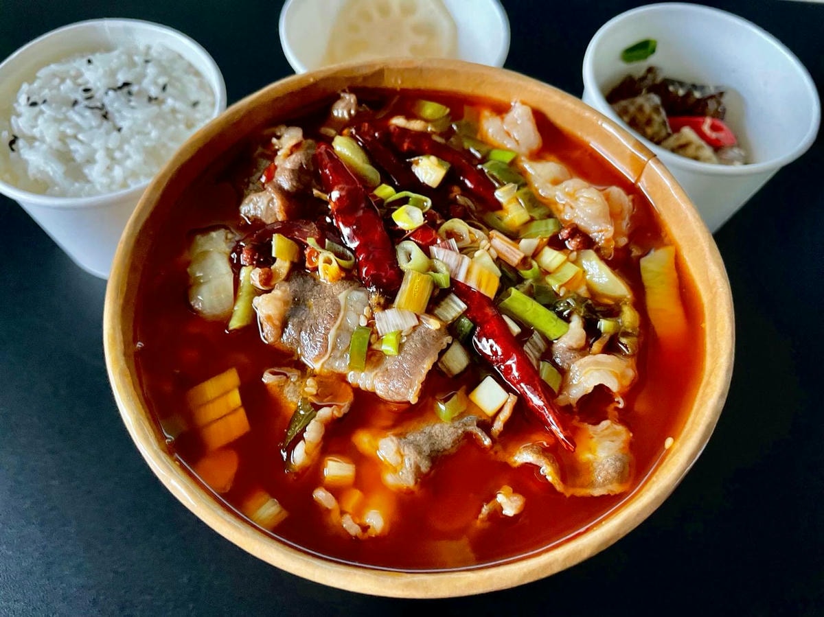 【外送美食】 UBER EATS 新北三重區 – 官小漁 心得 水煮魚