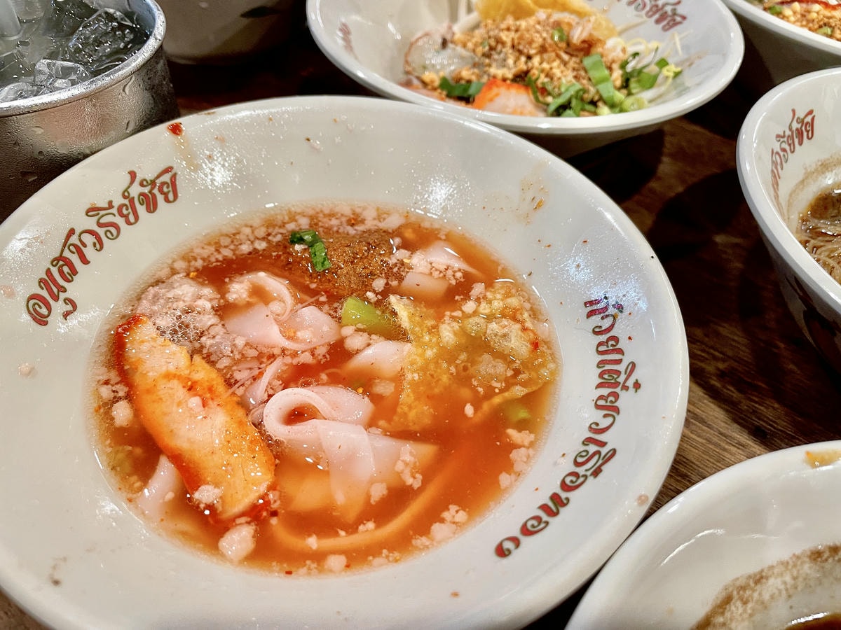 曼谷自由行 | 一碗麵不到20台幣的美食天堂 – 船麵一條街 - 第9張圖 曼谷必吃船麵 2