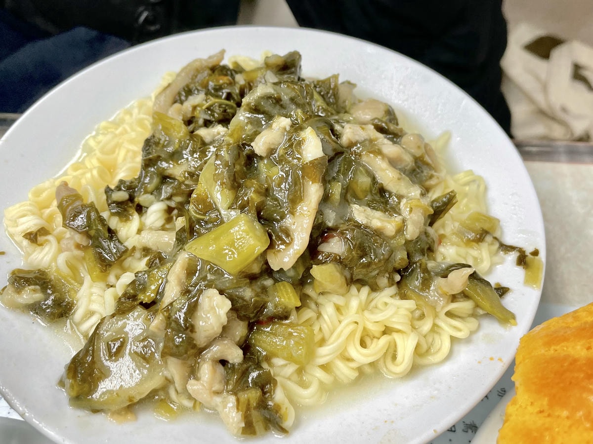 金鳳茶餐廳 雪菜公仔麵