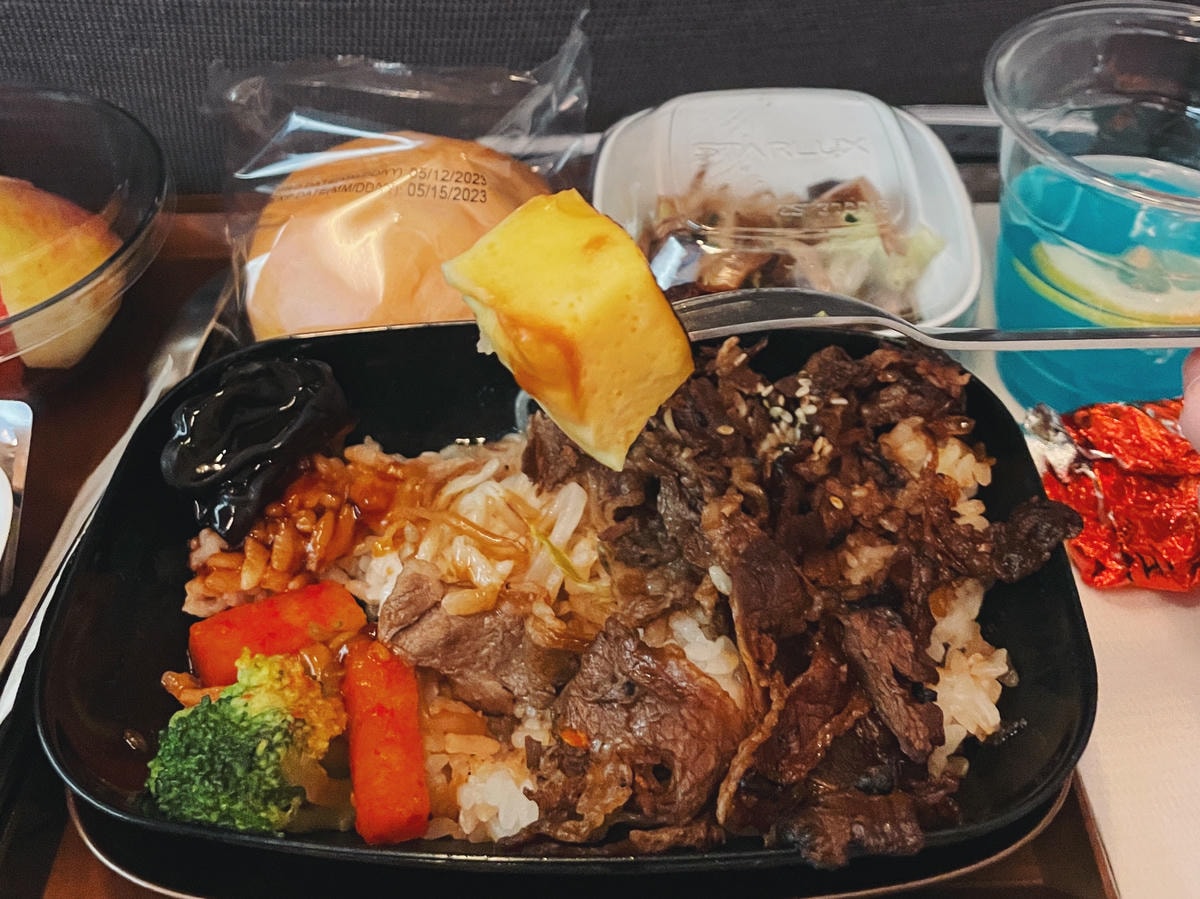 星宇航空-吉隆坡-經濟艙-胡同燒肉-好吃嗎-評價-推薦-預選餐點