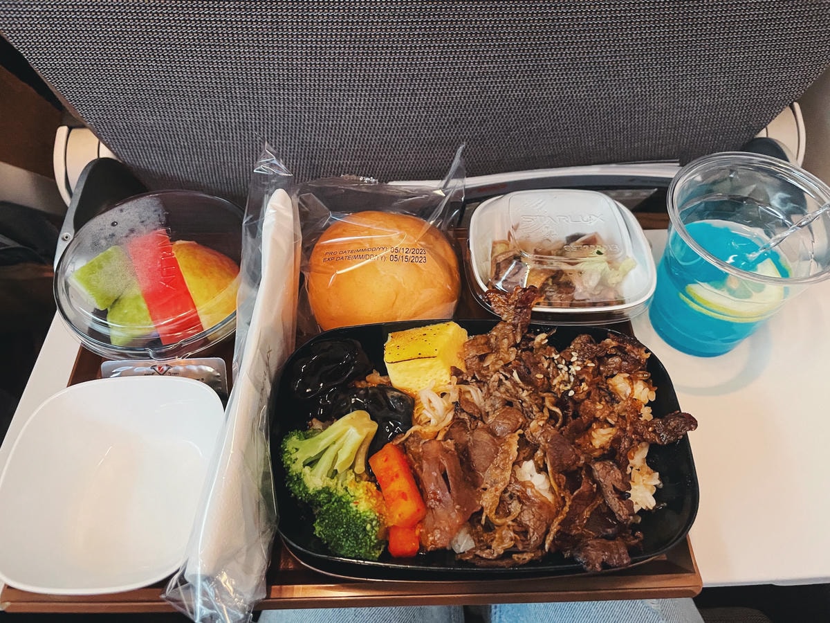 星宇航空-吉隆坡-經濟艙-胡同燒肉-餐點-菜單