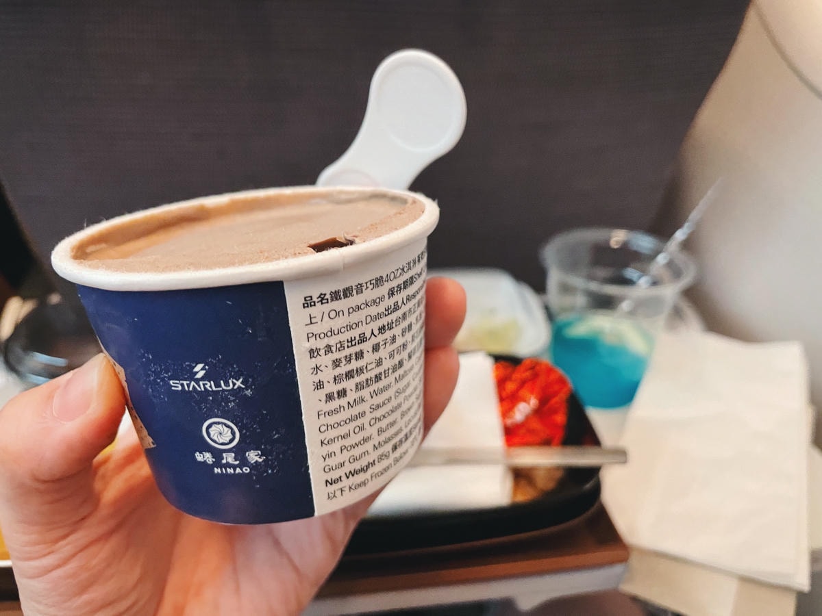 星宇航空-飛機餐-經濟艙-蜷尾家