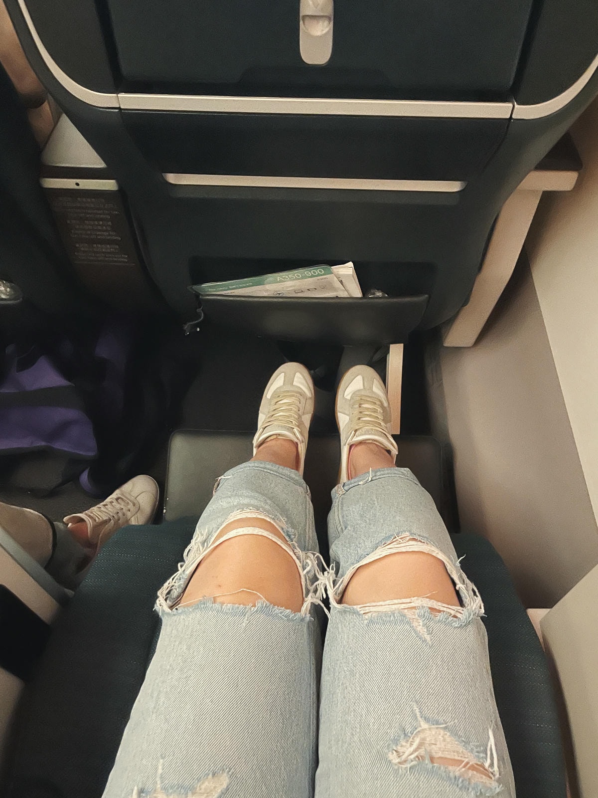 國泰航空-A350-900-特選經濟艙-豪華經濟艙-香港-台北-搭乘經驗