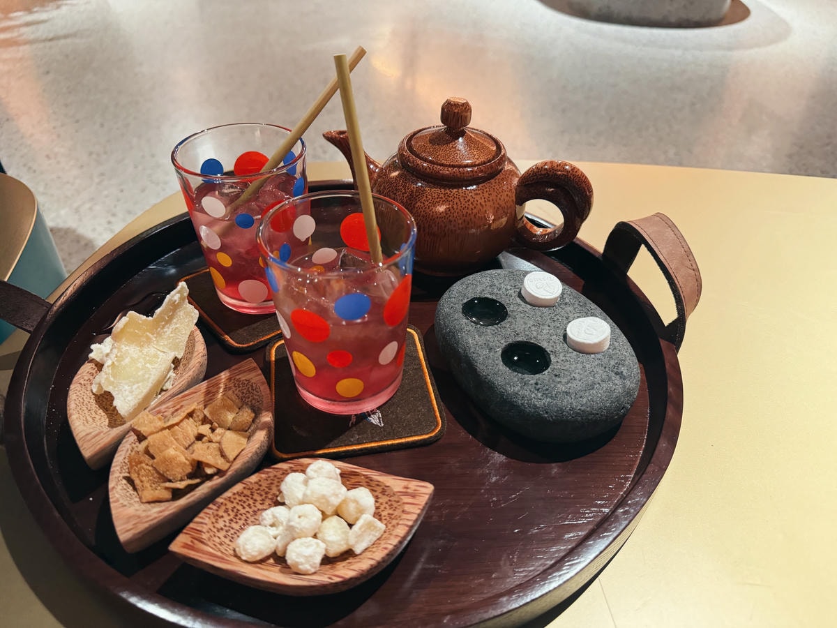 Silverland-Ben-Thanh-迎賓茶點