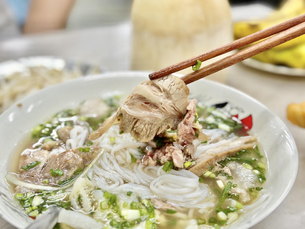 胡志明必吃河粉推荐-pho-Pho-Hoa-Pasteur