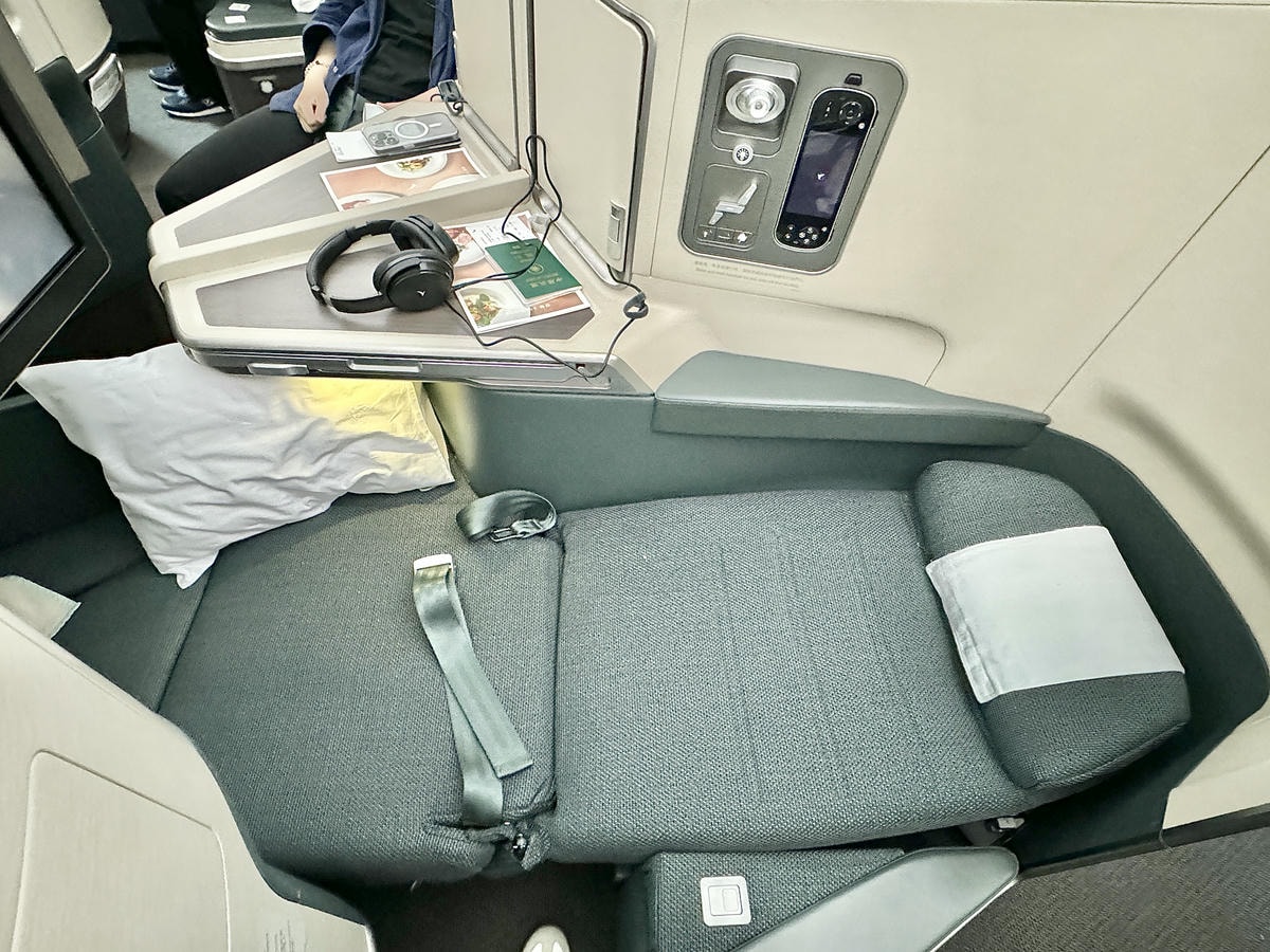 國泰a350 1000 商務艙 座位 台北 香港 cx495