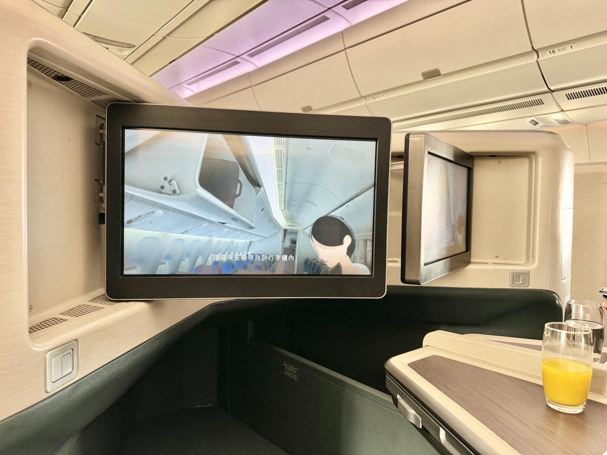 國泰a350 1000 商務艙 座位推薦 台北香港 cx495