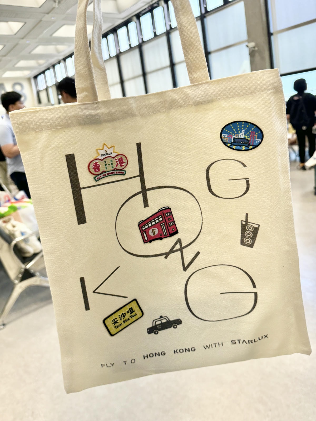 starlux 香港航線 首航禮 JX231.jpg