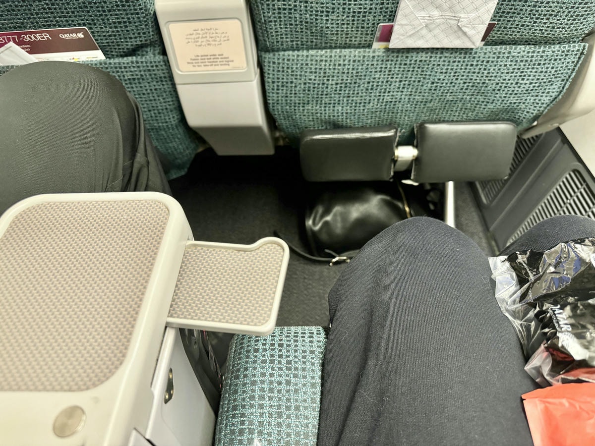 卡塔爾航空 卡塔爾航空777 300er高級經濟艙 高級經濟艙座位 QR817 QR815
