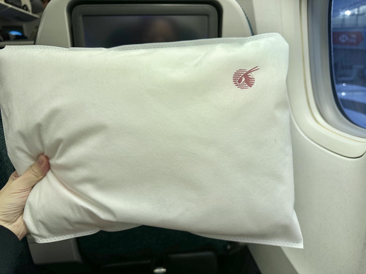 卡塔爾航空波音777 300er座位 QR817 seat map