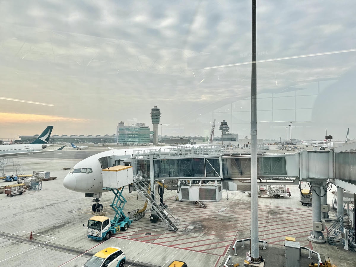 卡達航空 卡塔爾航空 qatar 高級經濟艙comfort+ plus QR817 Q815經濟艙 豪經艙