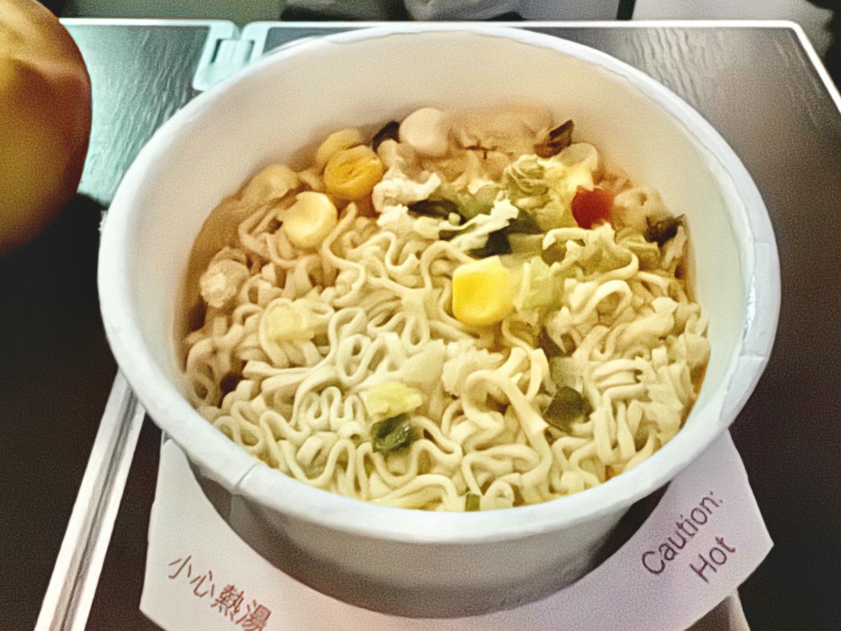 國泰航空機上泡麵