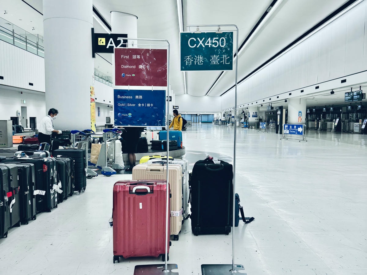 國泰航空經濟艙|CX450台北(TPE)-東京(NRT)波音777-300飛行紀錄 - 第23張圖 國泰航空 CX450 波音777 Boeing CX-777-300