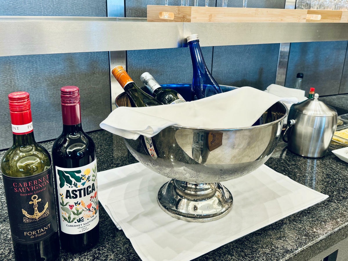 國泰航空 Cathay Pacific lounge NRT 東京成田機場 信用卡