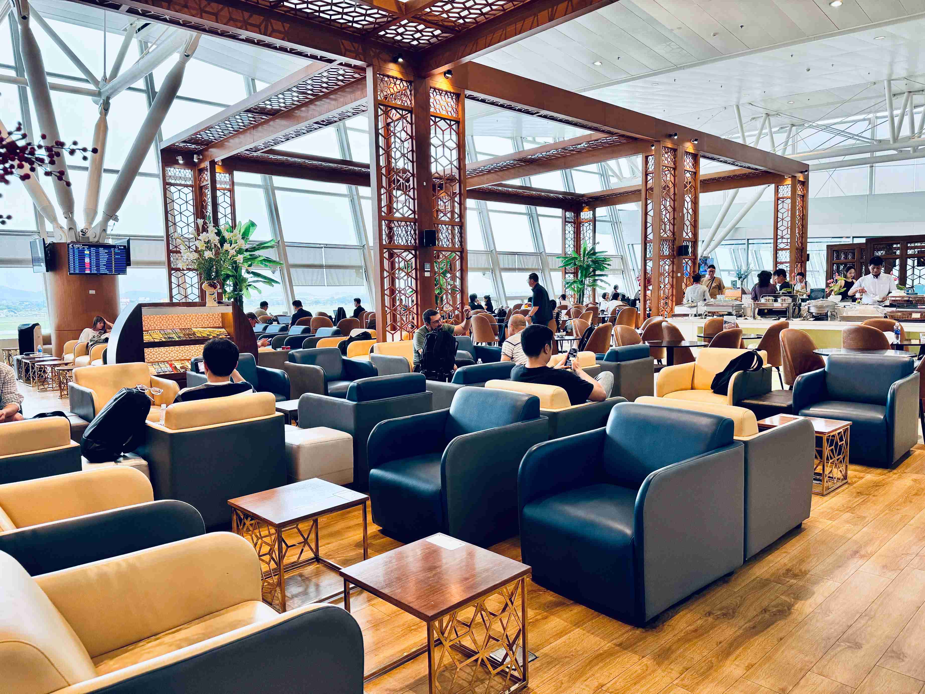 河內機場貴賓室|內排國際機場蓮花貴賓室 Lotus Lounge - 第4張圖 河內機場貴賓室星宇 長榮