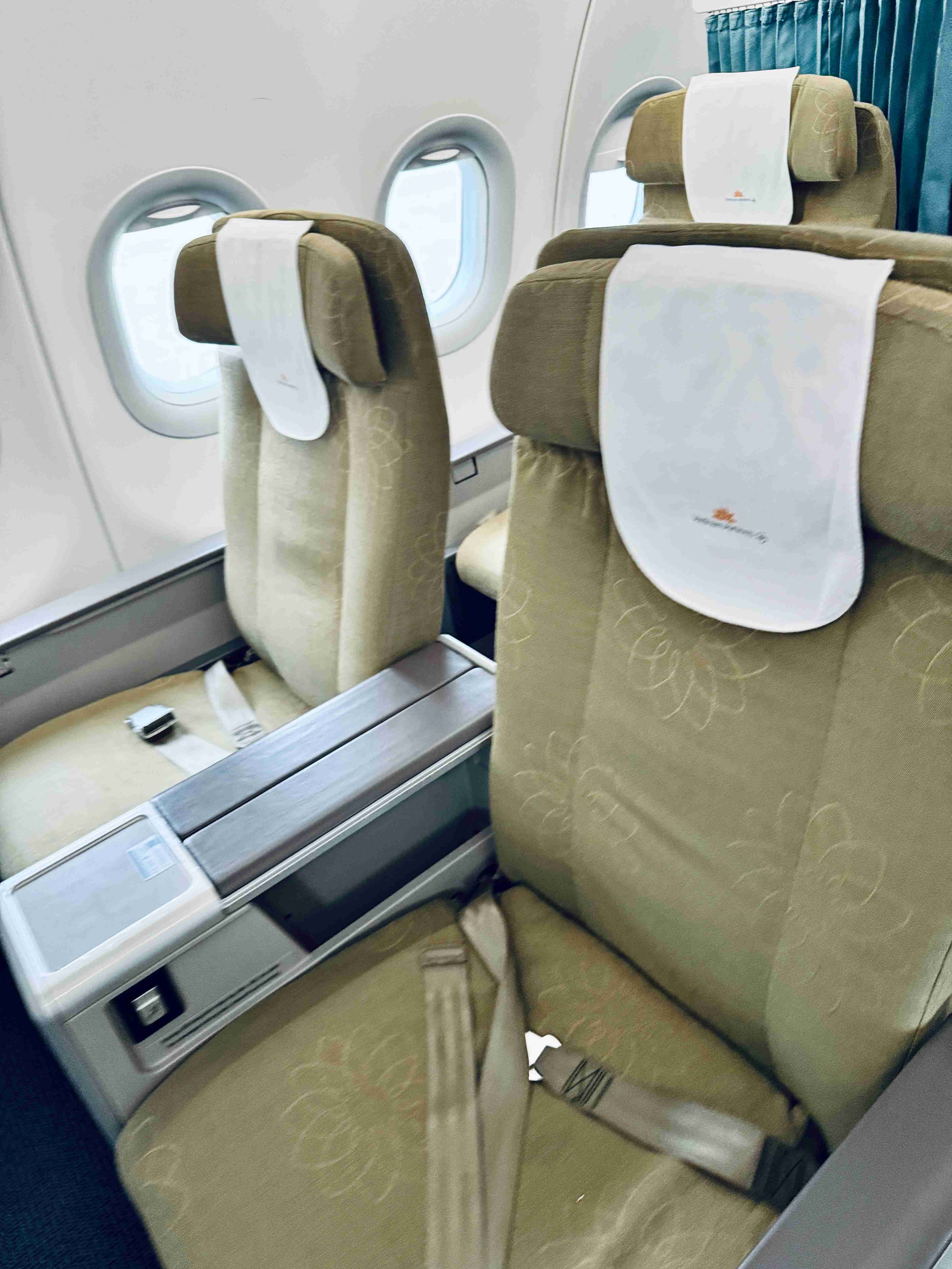 越南航空經濟艙|VN614 曼谷(BKK)-河內(HAN)A321飛行紀錄 - 第6張圖 越南航空安全嗎 行李規定 商務艙