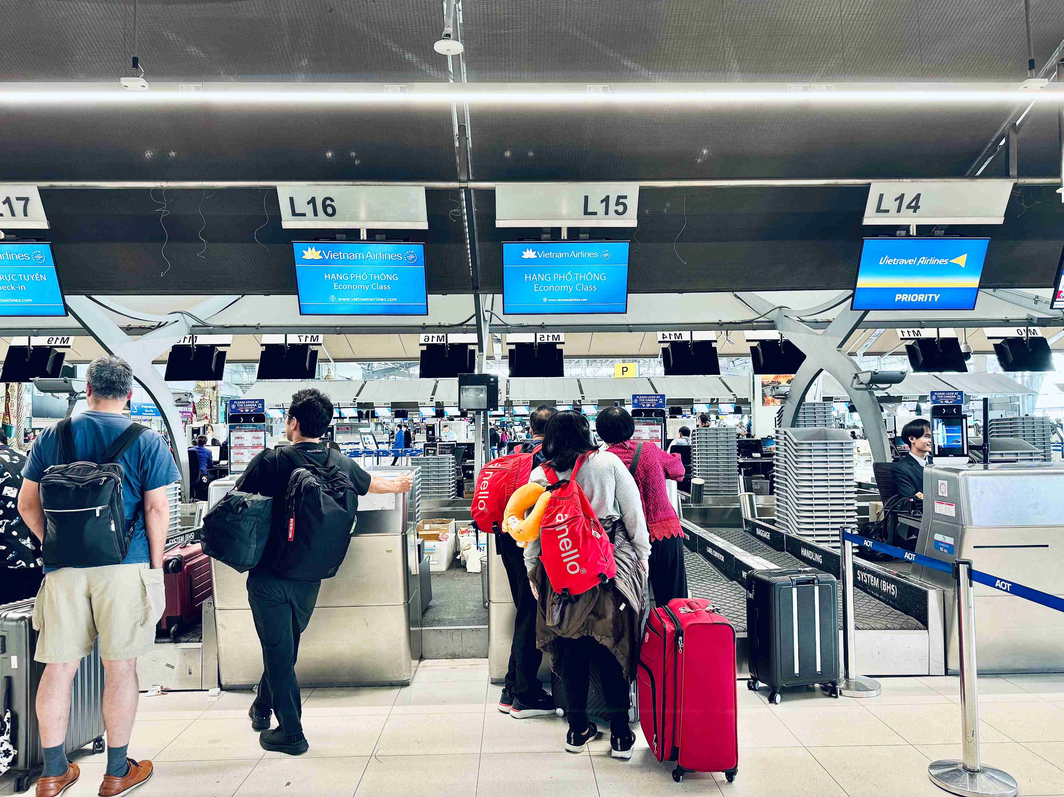 越南航空經濟艙|VN614 曼谷(BKK)-河內(HAN)A321飛行紀錄 - 第2張圖 越南航空是廉價航空嗎 VN614