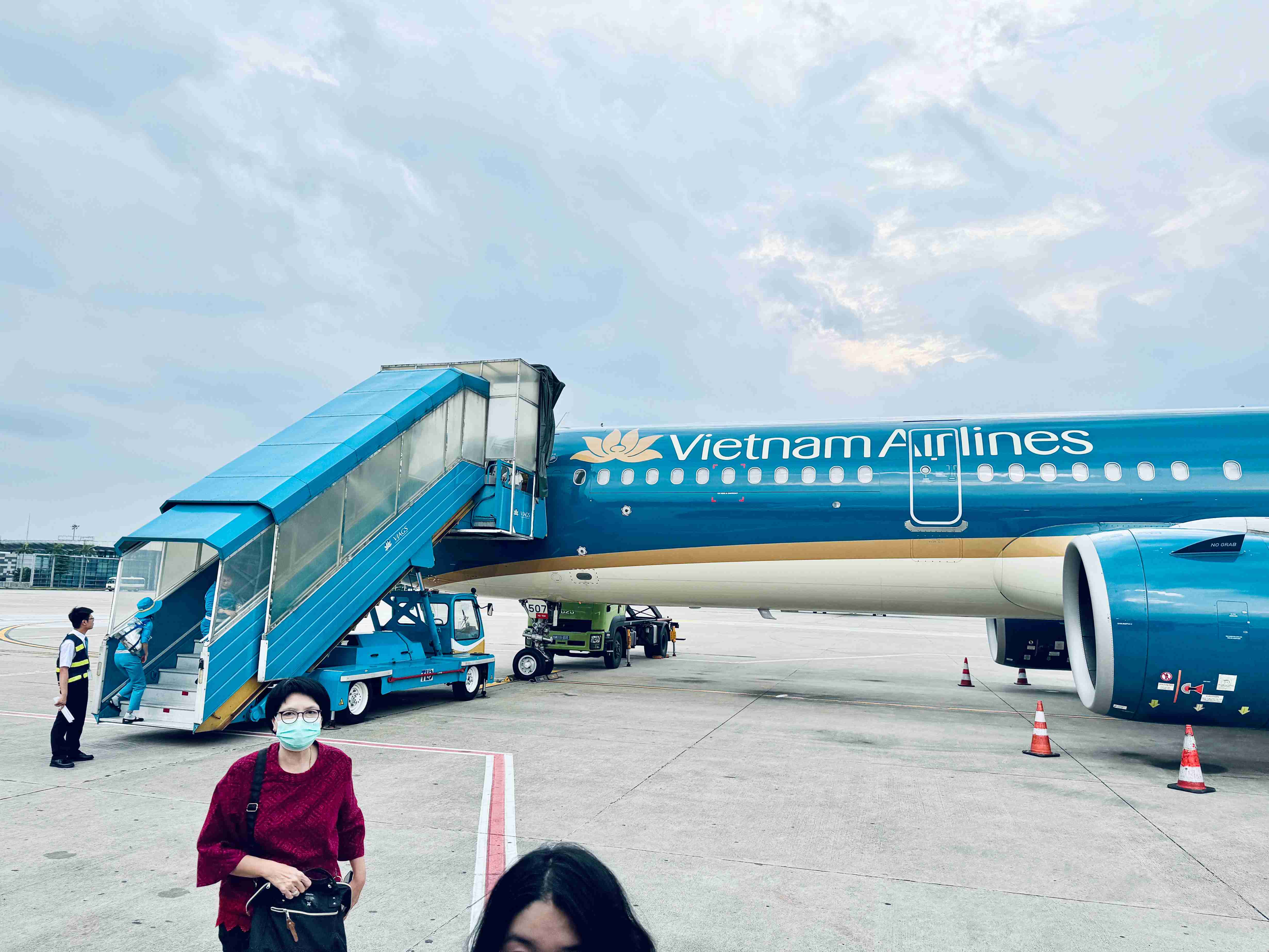 越南航空經濟艙|VN614 曼谷(BKK)-河內(HAN)A321飛行紀錄 - 第19張圖 越南航空是廉價航空嗎 dcard ptt