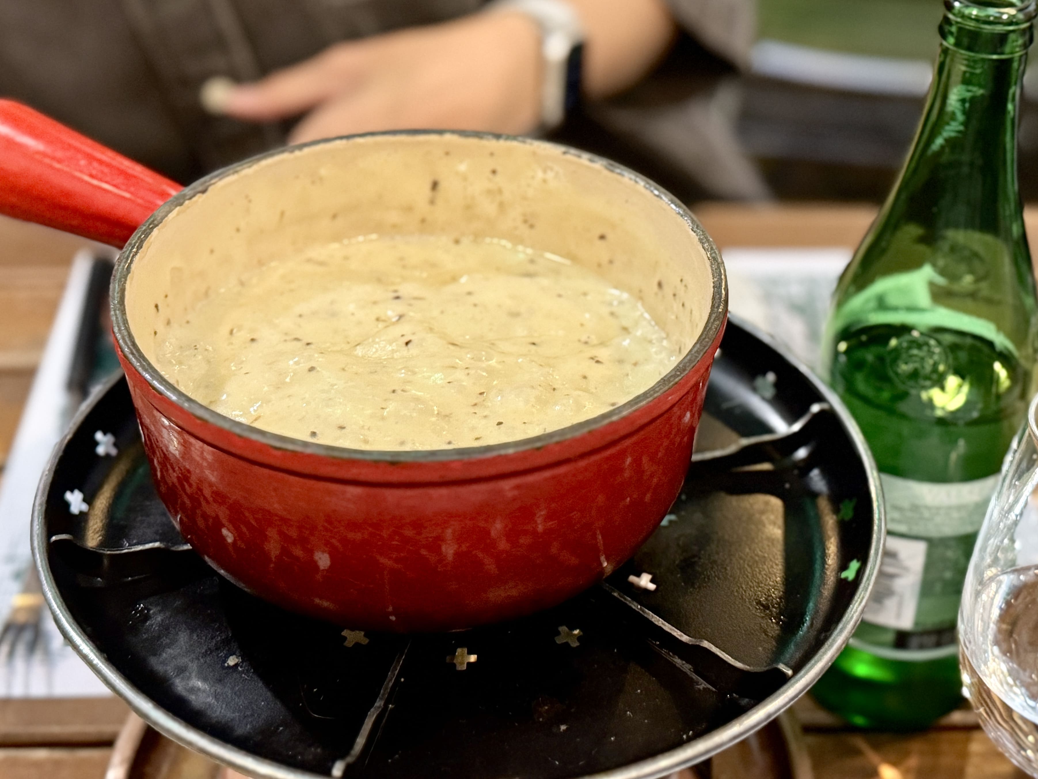 蘇黎世起司火鍋必吃 Restaurant Le Dézaley Zürich 餐廳推薦