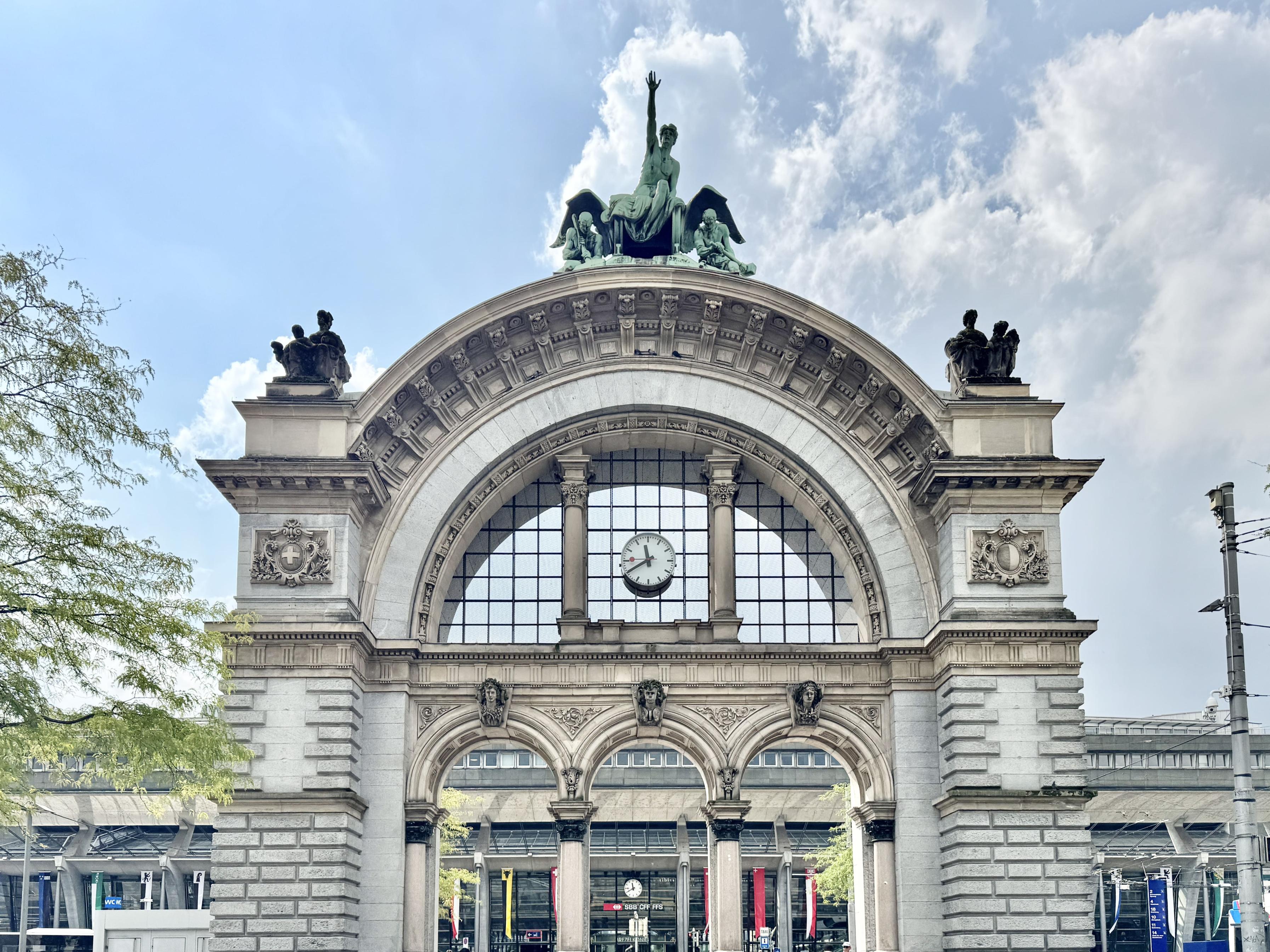 琉森一日遊|置身人間仙境,流連於舊城景點與湖畔風光 - 第6張圖 琉森一日遊 景點推薦