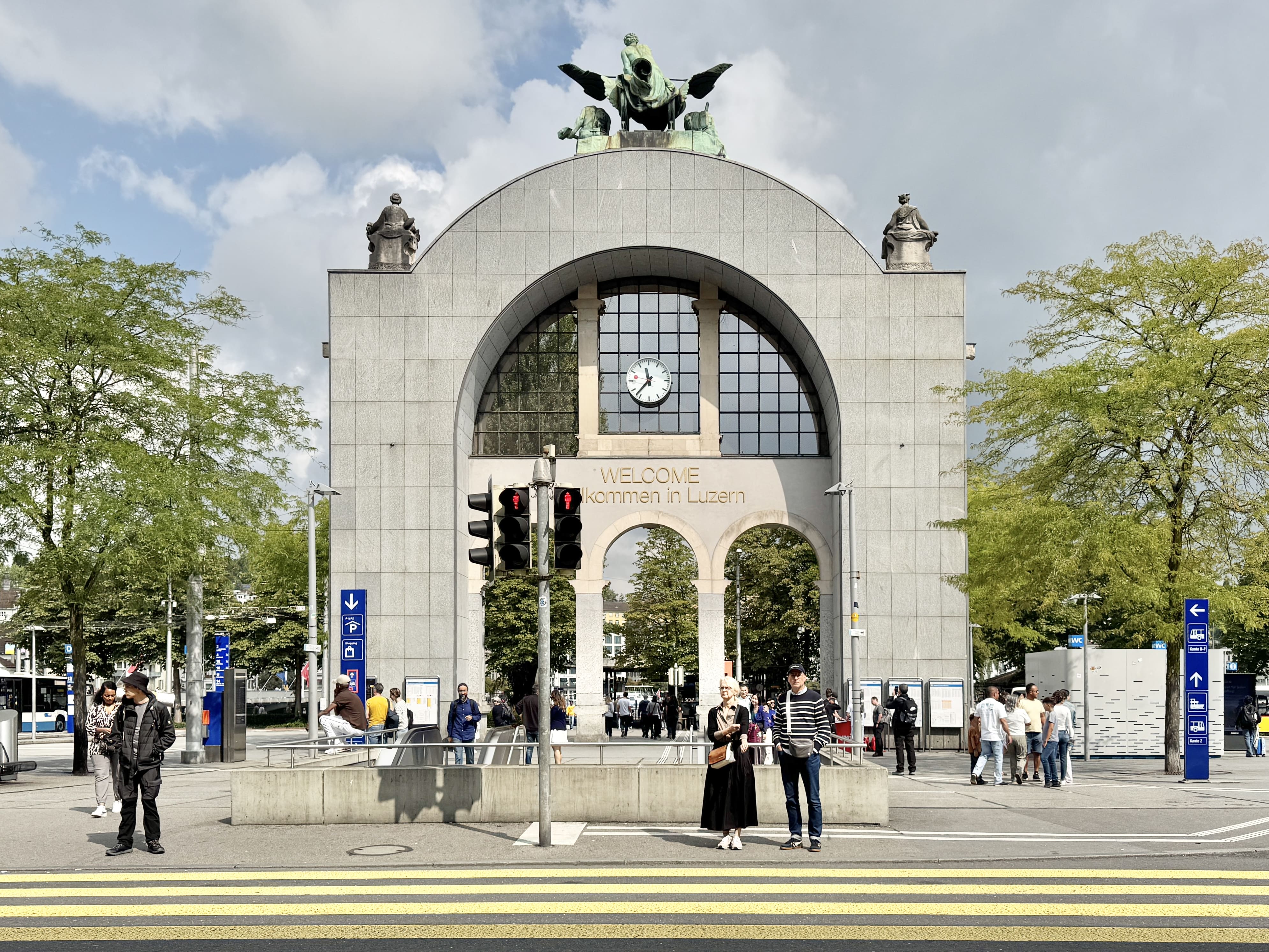 琉森一日遊|置身人間仙境,流連於舊城景點與湖畔風光 - 第5張圖 琉森景點地圖 琉森火車站