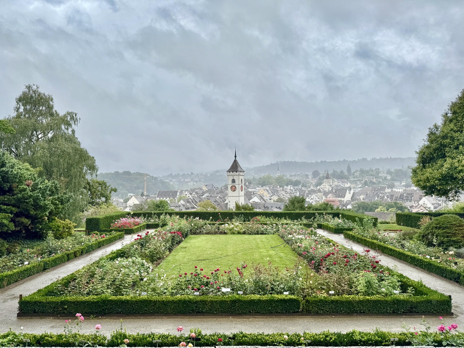 瑞士自由行|蘇黎世四天三夜行程(琉森、沙夫豪森、萊茵瀑布、施泰因)與花費 - 第5張圖 蘇黎世三天兩夜 瑞士自由行四天