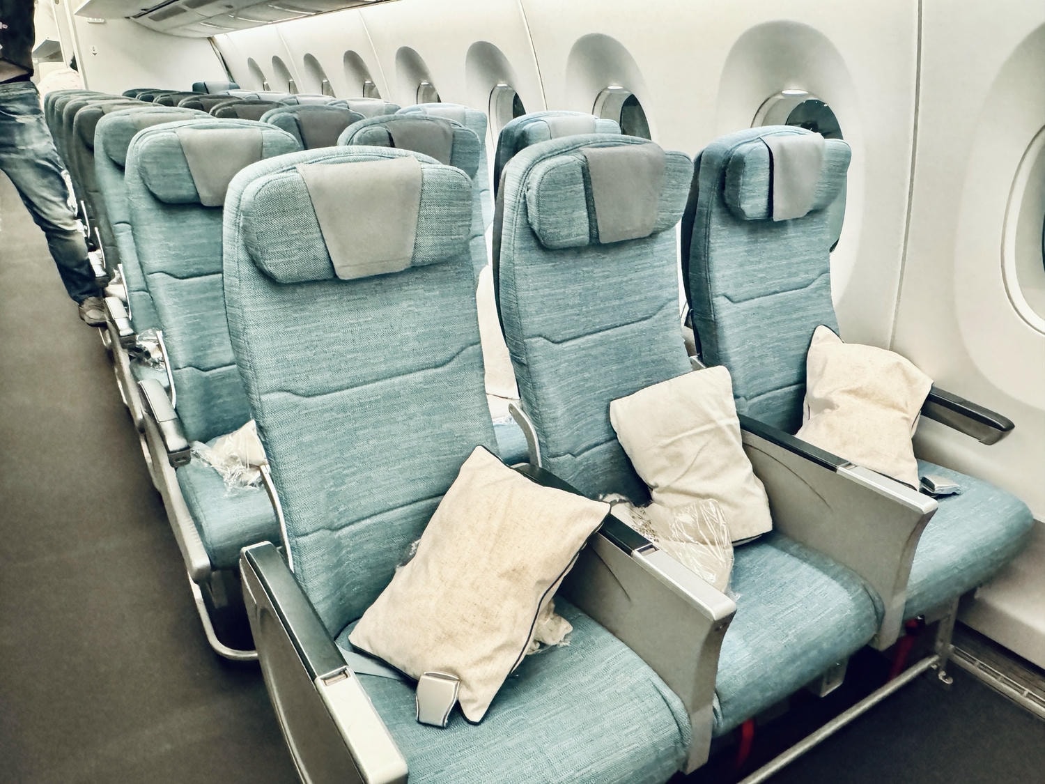 CX383 國泰航空 HKG ZRH蘇黎世 香港 加長空間座位 extra legroom seats