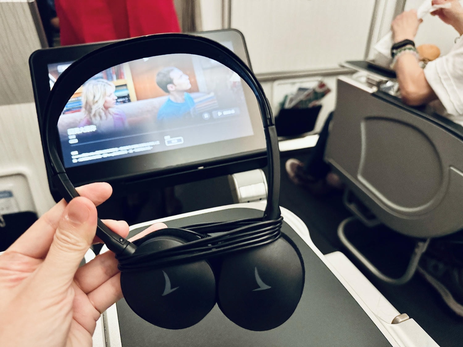 cx383 國泰航空 香港 蘇黎世 機型 經濟艙 加長空間座位 耳機